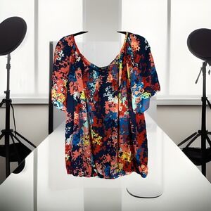 a.n.a Women's Plus 3X Multicolor Floral Abstract Blouse Short Sleeve Scoop Neck‎